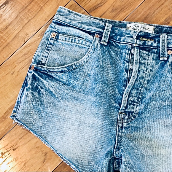 We the Free People button fly denim jean shorts stonewashed 4 summer dis… - Picture 6 of 7